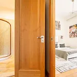 Luxury Square View #18 شقة تالين