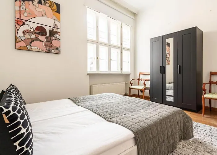 Luxury Square View #18 Appartement