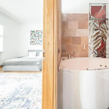 Apartman Luxury Square View #18